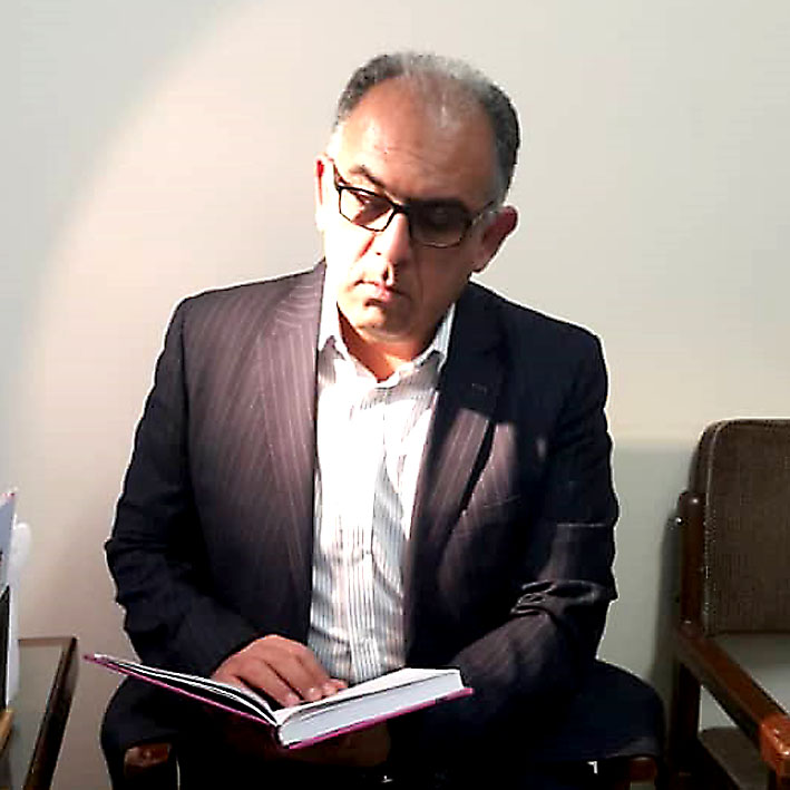 Dr Iraj Babaei